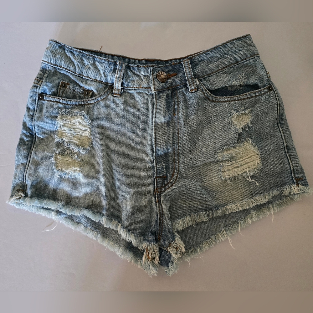 BDG High Rise Dree Cheeky Blue Distressed Jean Shorts Frayed Hem Size 27 - Picture 2 of 9